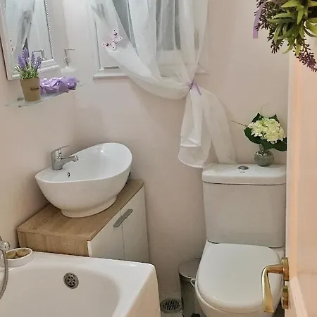 Alexandra΄s Liston Apartman *